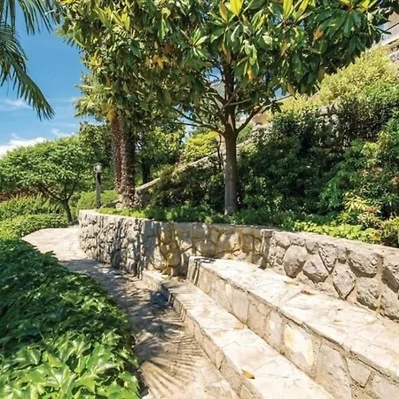 Innerhofer カスタヴ